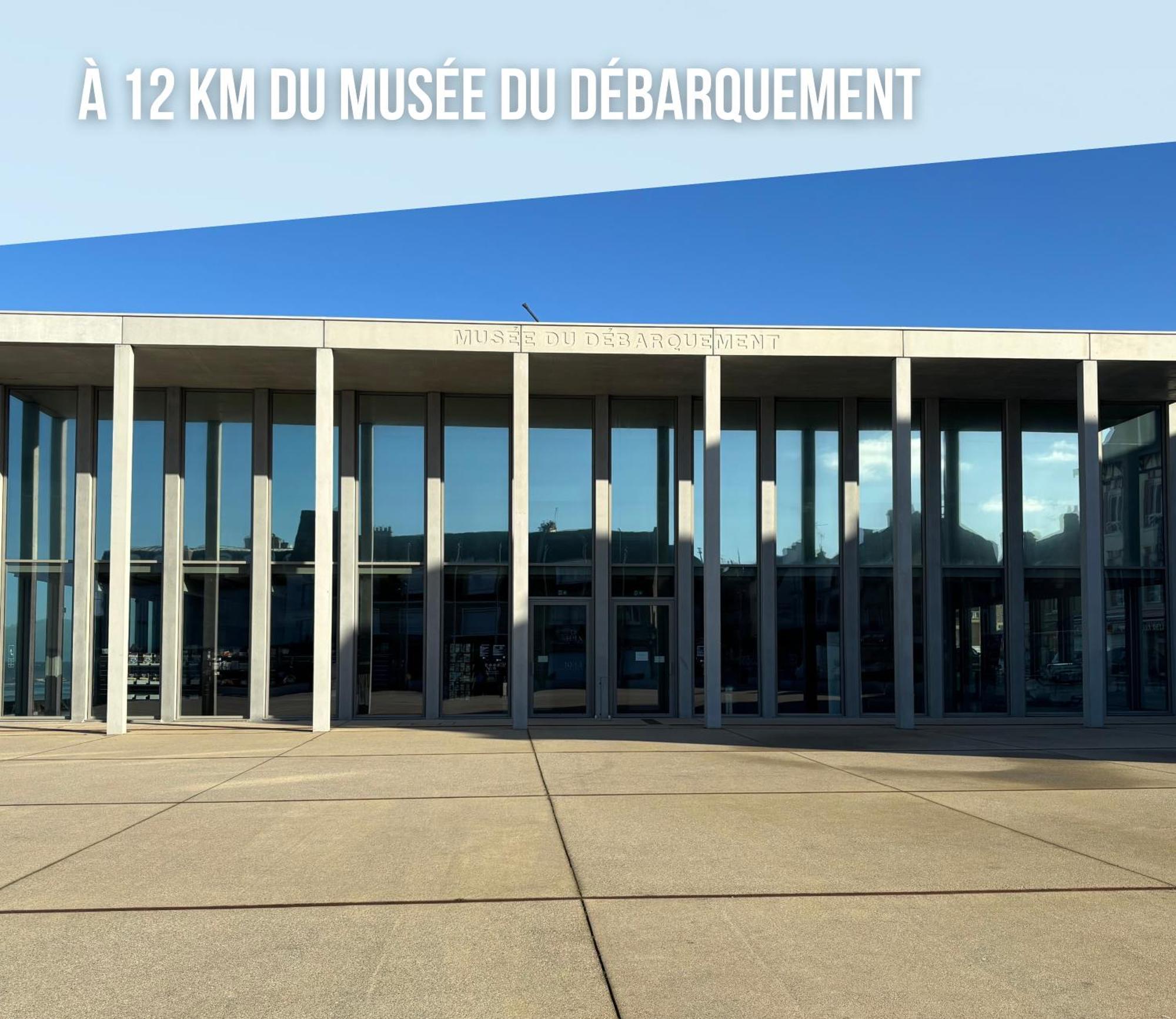 Freedom Grand Triplex Lumineux Decoration Contemporaine - Plein Centre Historique Bayeux - Parking Gratuit A Proximite Proche Commerces Restaurants - Plages Du Debarquement Exterior foto