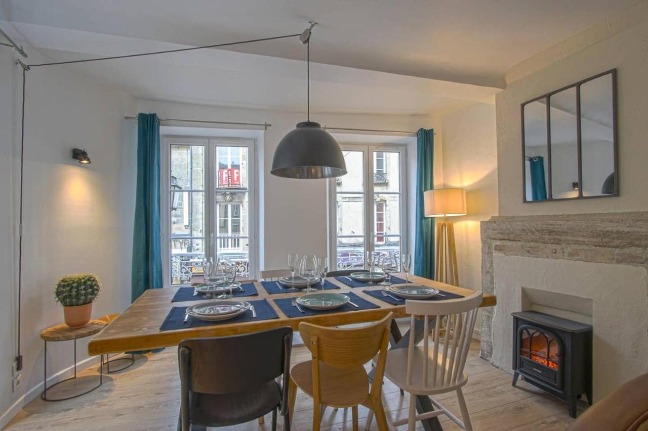 Freedom Grand Triplex Lumineux Decoration Contemporaine - Plein Centre Historique Bayeux - Parking Gratuit A Proximite Proche Commerces Restaurants - Plages Du Debarquement Exterior foto