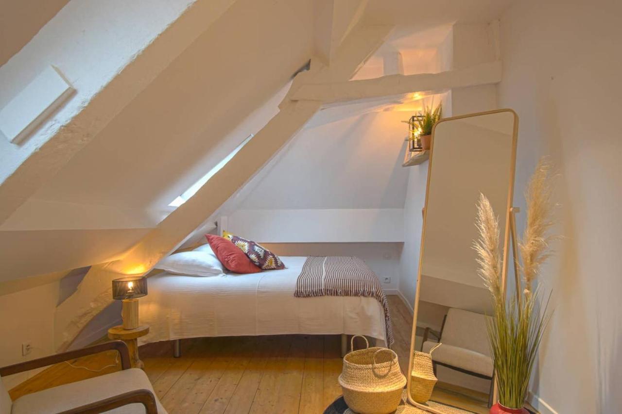 Freedom Grand Triplex Lumineux Decoration Contemporaine - Plein Centre Historique Bayeux - Parking Gratuit A Proximite Proche Commerces Restaurants - Plages Du Debarquement Exterior foto