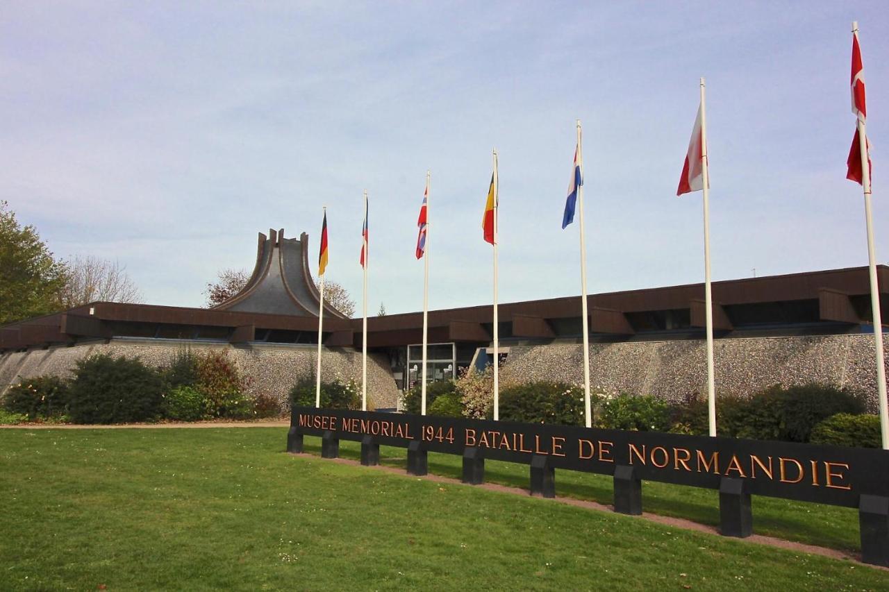 Freedom Grand Triplex Lumineux Decoration Contemporaine - Plein Centre Historique Bayeux - Parking Gratuit A Proximite Proche Commerces Restaurants - Plages Du Debarquement Exterior foto